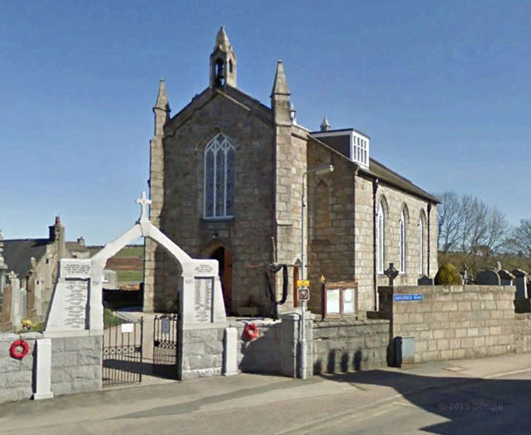 The KIntore War Memorial and the Parish Church