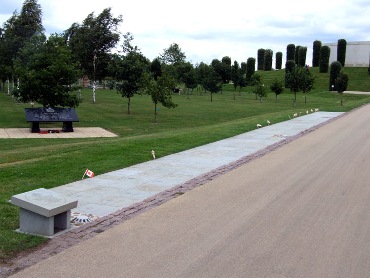 The Memorial to First World War VC Winners Who Were Born Overseas (1)