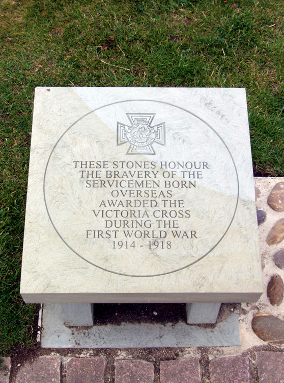 The Memorial to First World War VC Winners Who Were Born Overseas (2)