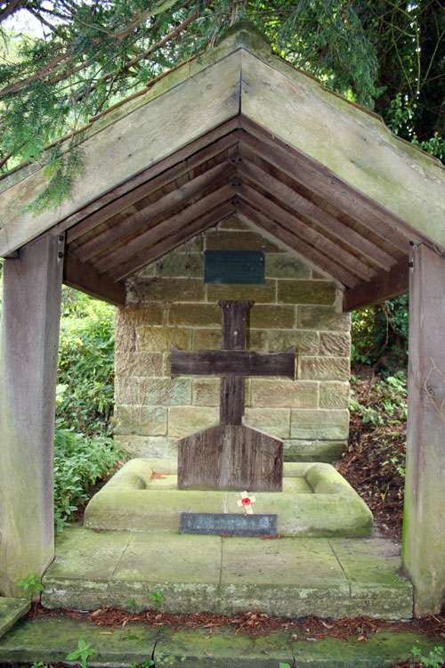 memorial cross for Charles Duncombe, 2nd Earl of Feversham