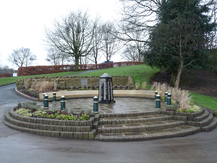 The War Memorial in Royton Park (Oldham, Lancs)