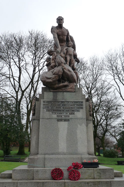 The War Memorial for the Men of Crompton in Shaw (Oldham, Lancs)