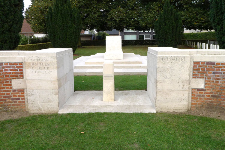 Belgian Battery Corner Cemetery (2)