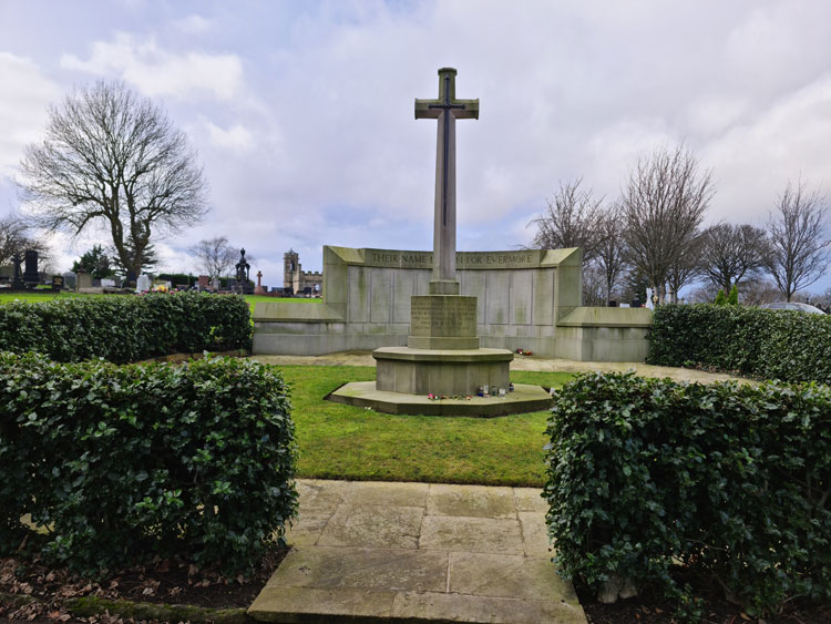 The Cross of Sacrifice and Screen Wall in Sheffield (City Road) Cemetery